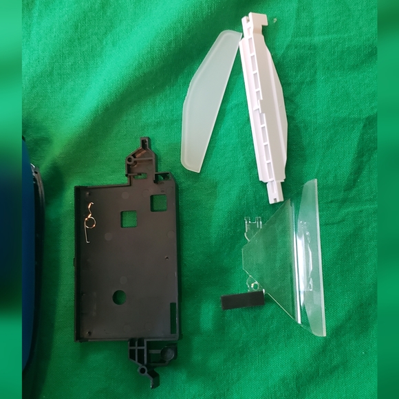 Playstation 4 Controller Broken Blue - Picture 2 of 4